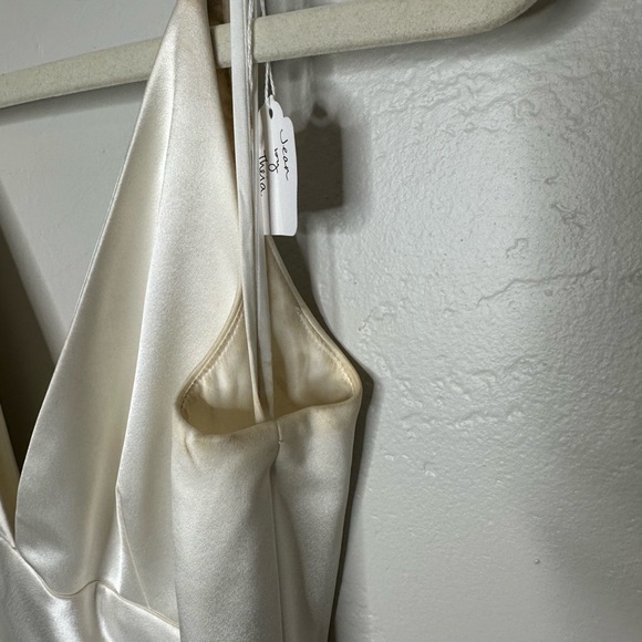 Theia Couture Jean Ivory Satin Wedding Gown - Picture 6 of 16